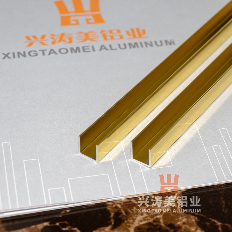 customized-u-mouldings_img (7).jpg
