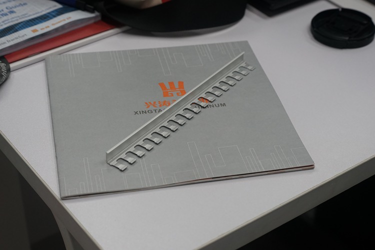 Stable Supply & Custom Service for High Standard Aluminum Corner Trim_img_ (1).JPG