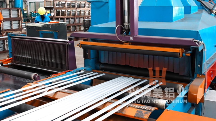 Custom Direct Supply from Original Factory for Aluminum Corner Trim for Greater Peace of Mind_img_ (2).jpg